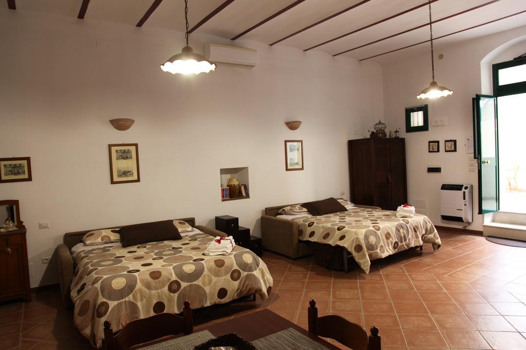 In Centro Holiday Home Матера Экстерьер фото